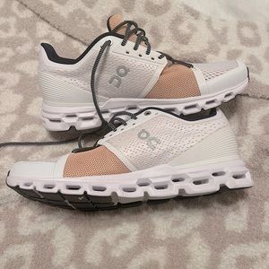 On Cloudstratus Tennis shoes. Size 10; almond/white color-way. Never worn